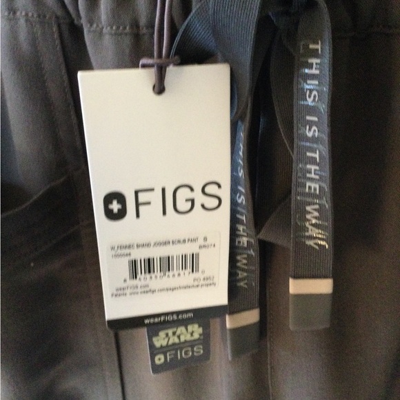 FIGS Scrubs Star Wars Limited Edition - Picture 9 of 14